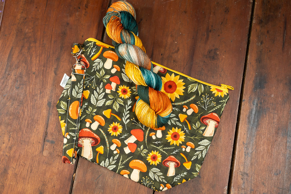 "Welcome Fall"--Project bag and matching yarn kit